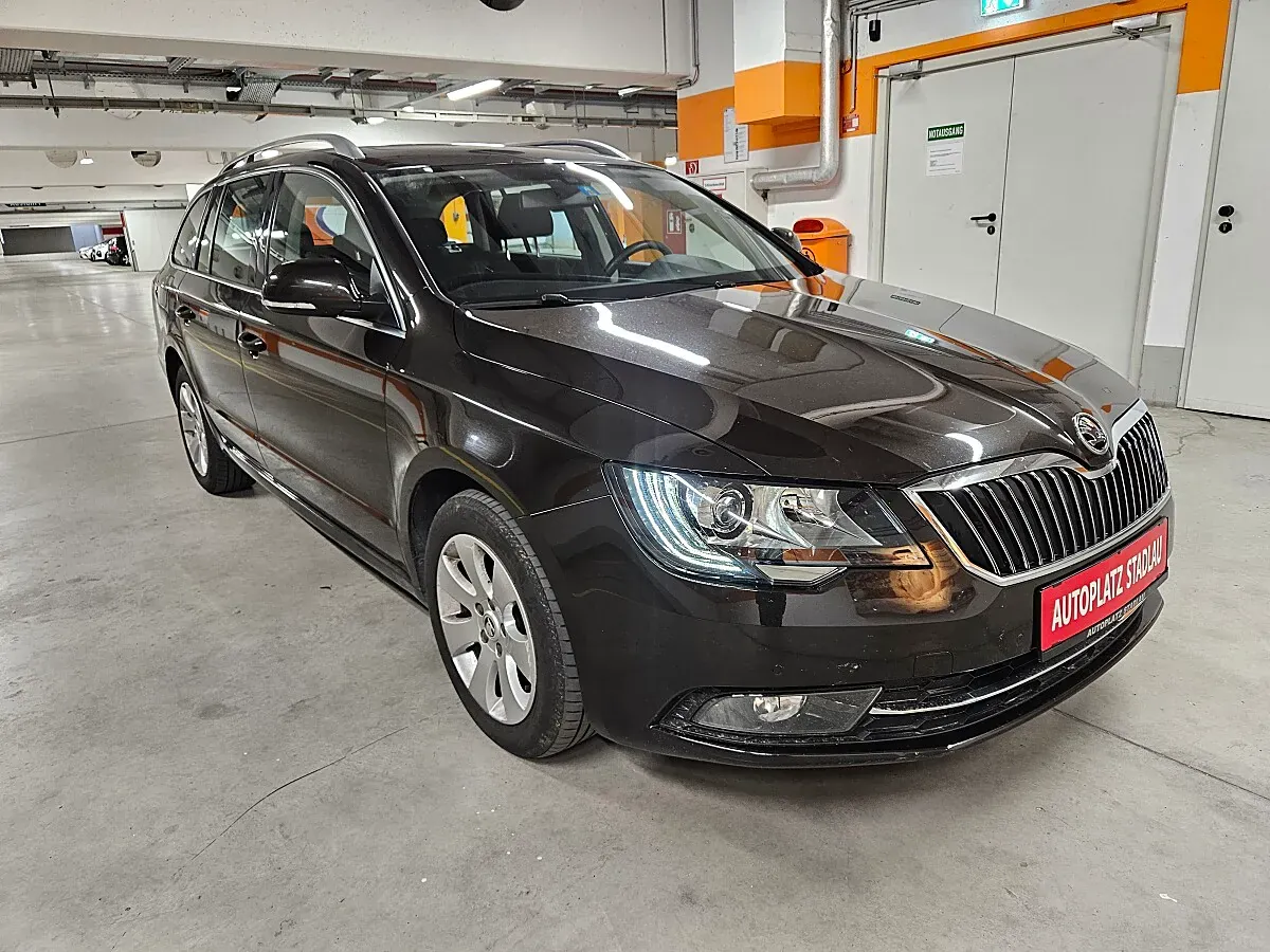 Skoda Superb 2015 photo 2