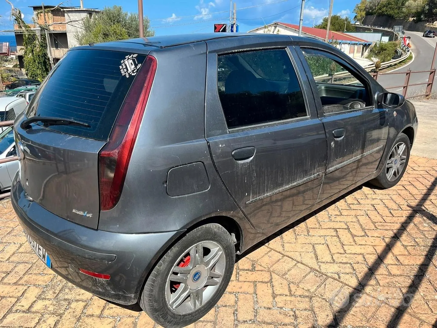 Fiat Punto 2005 photo 2