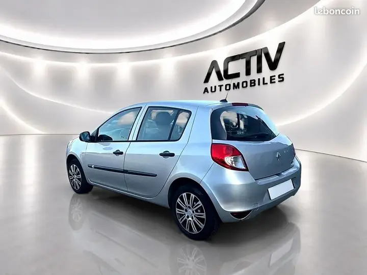 Renault Clio 2013 photo 4