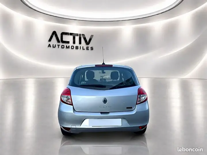 Renault Clio 2013 photo 5