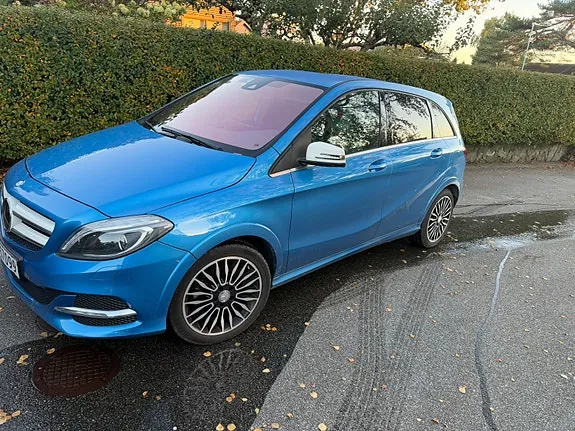 Mercedes-Benz B-Electric 2015 photo 5