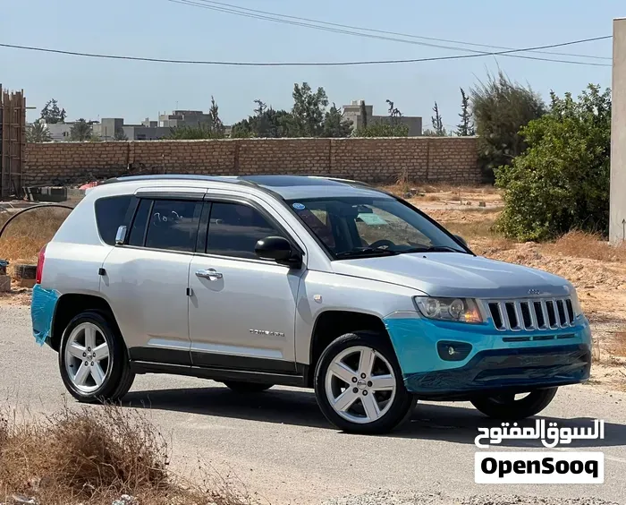 Jeep Compass 2012 photo 4