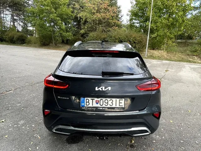 Kia Xceed 2023 photo 2