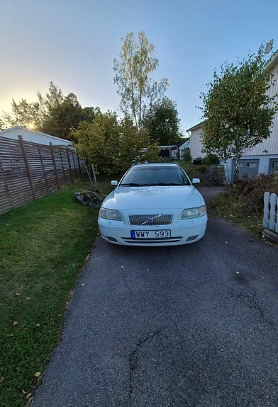 Volvo V70 2006 photo 2