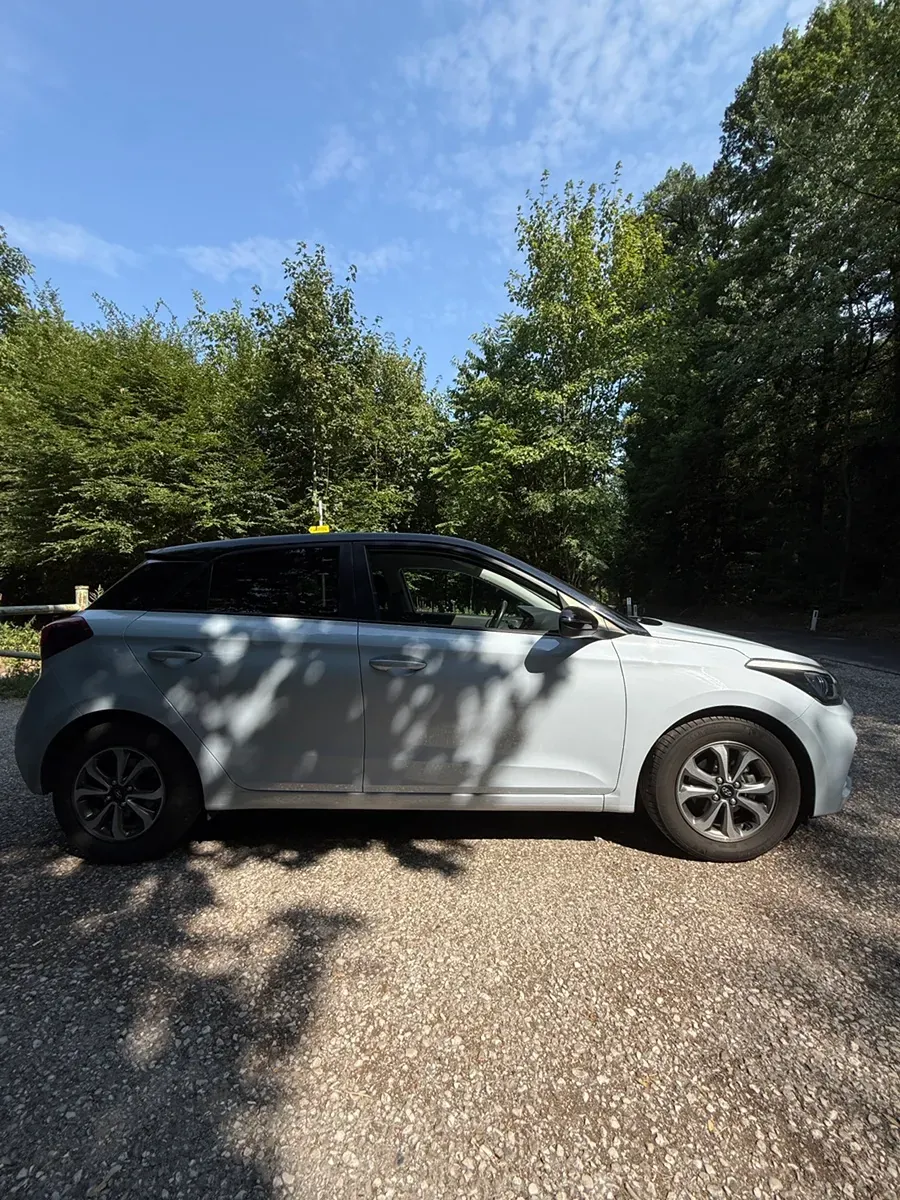 Hyundai I20 2020 photo 3