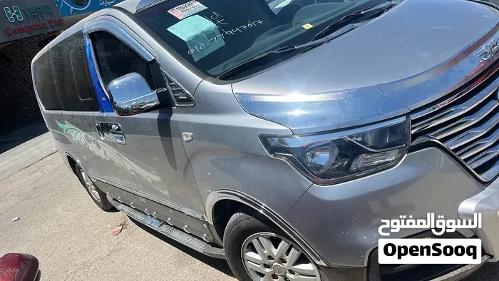 Hyundai H1 2018 photo 5