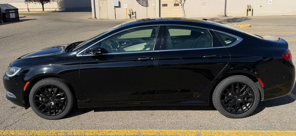 Chrysler 200C