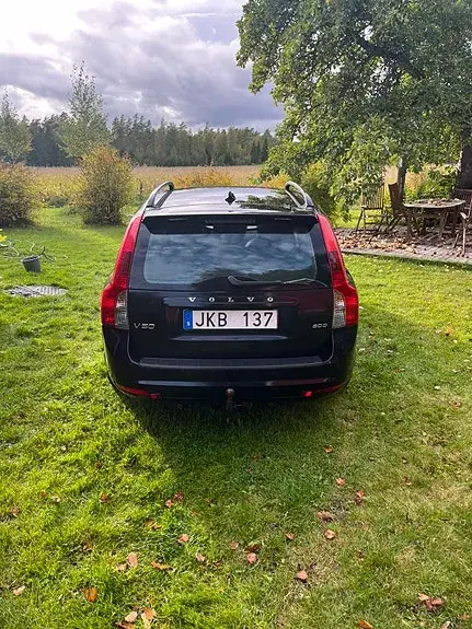 Volvo V50 2009 photo 2