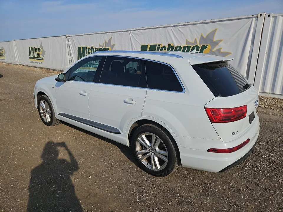Audi Q7 2017 photo 3
