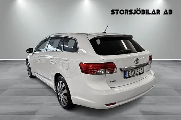 Toyota Avensis 2015 photo 5