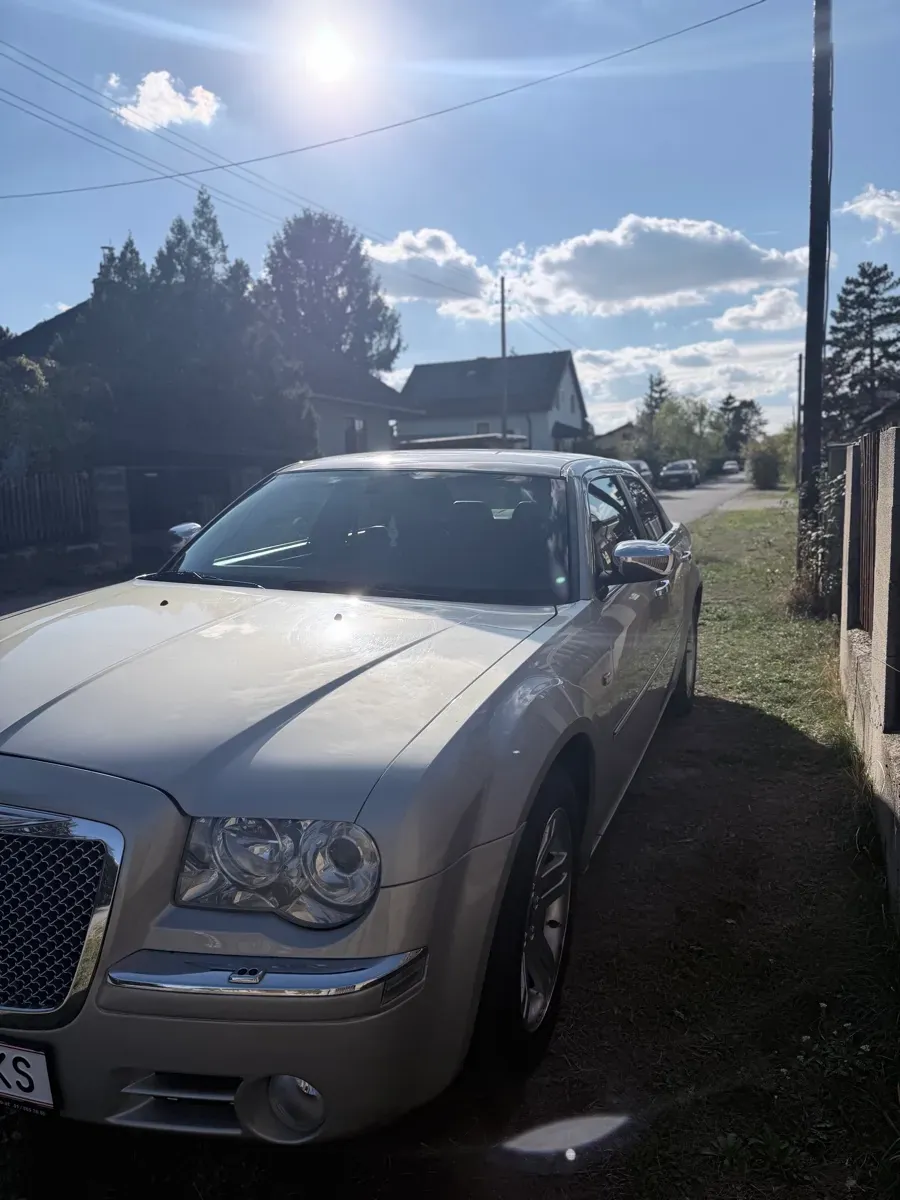 Chrysler 300 C 2007 photo 3