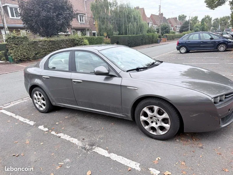 Alfa Romeo 159 2007 photo 2