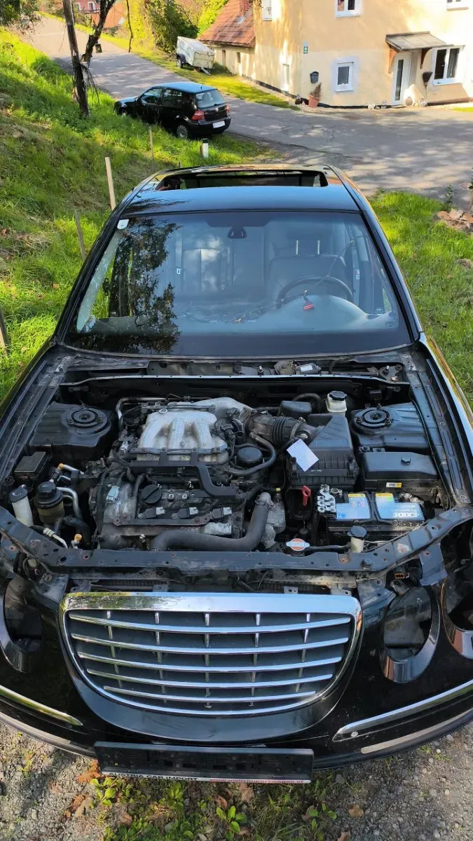 Kia Opirus