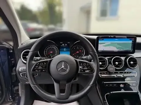 Mercedes-Benz C-Class 2020 photo 3