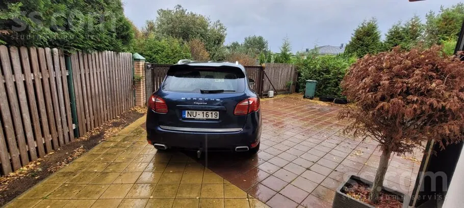 Porsche Cayenne 2013 photo 2