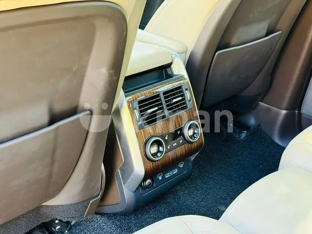 Land Rover Range Rover Sport 2018 photo 5