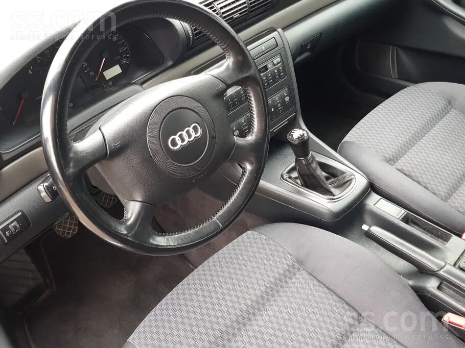 Audi A4 2001 photo 4