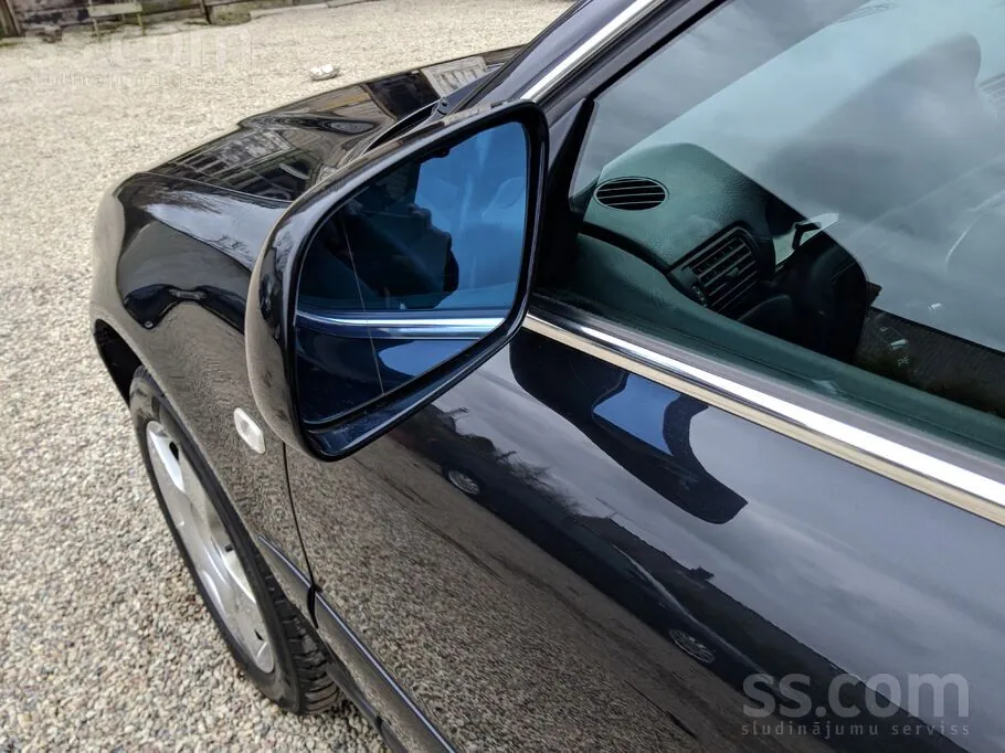 Audi A4 2001 photo 2