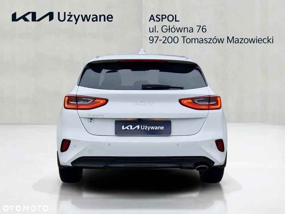 Kia Ceed 2023 photo 4