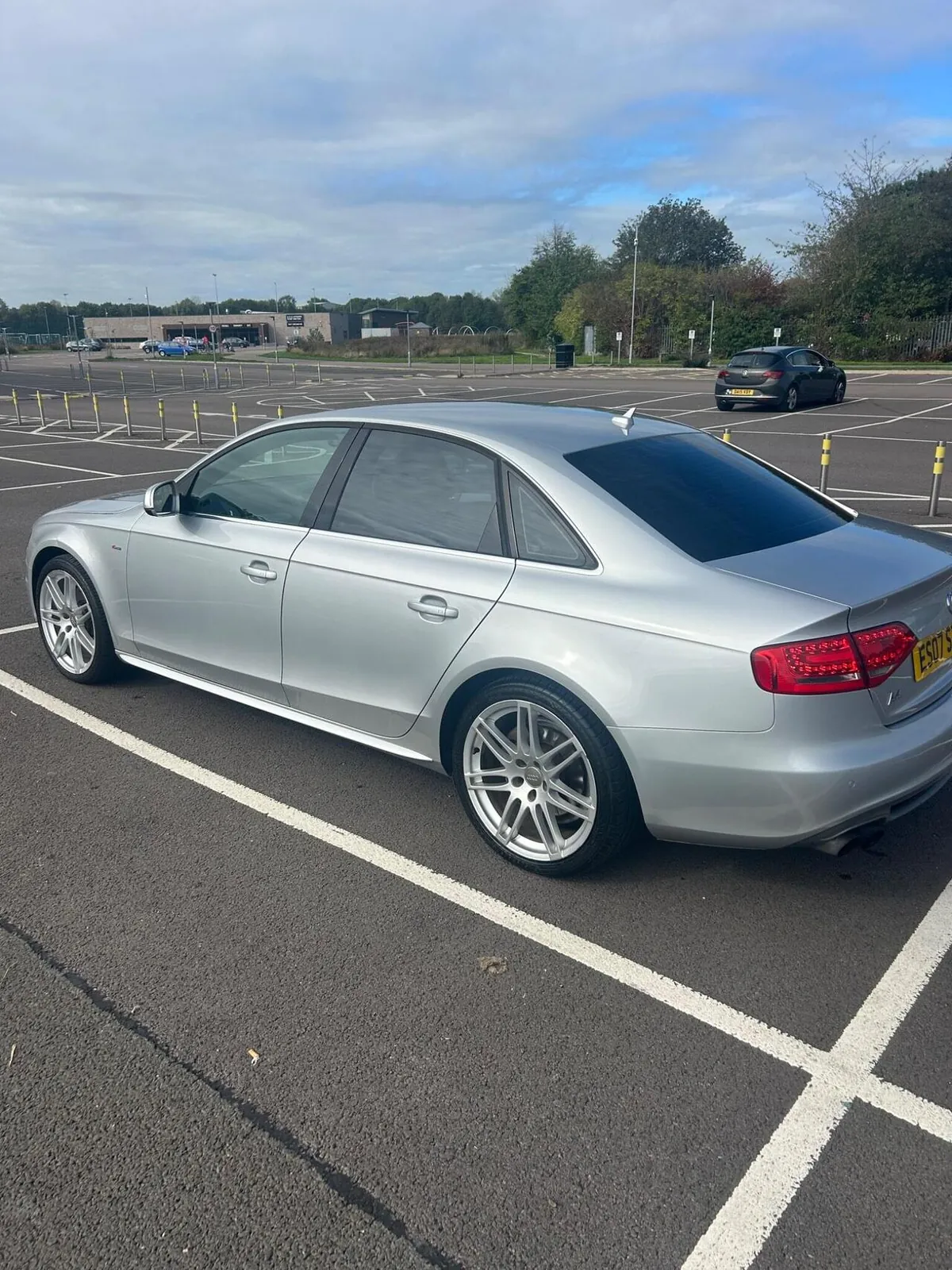 Audi A4 2010 photo 5
