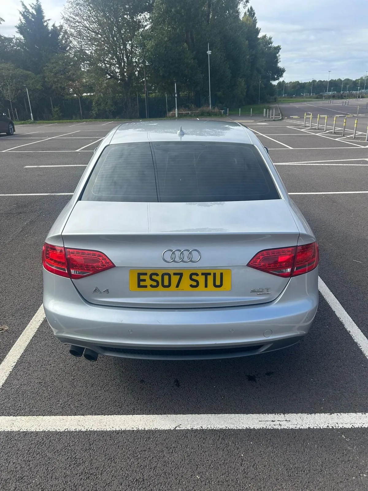 Audi A4 2010 photo 4