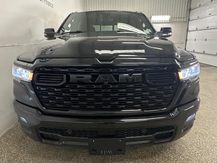 Ram 1500 2025 photo 2