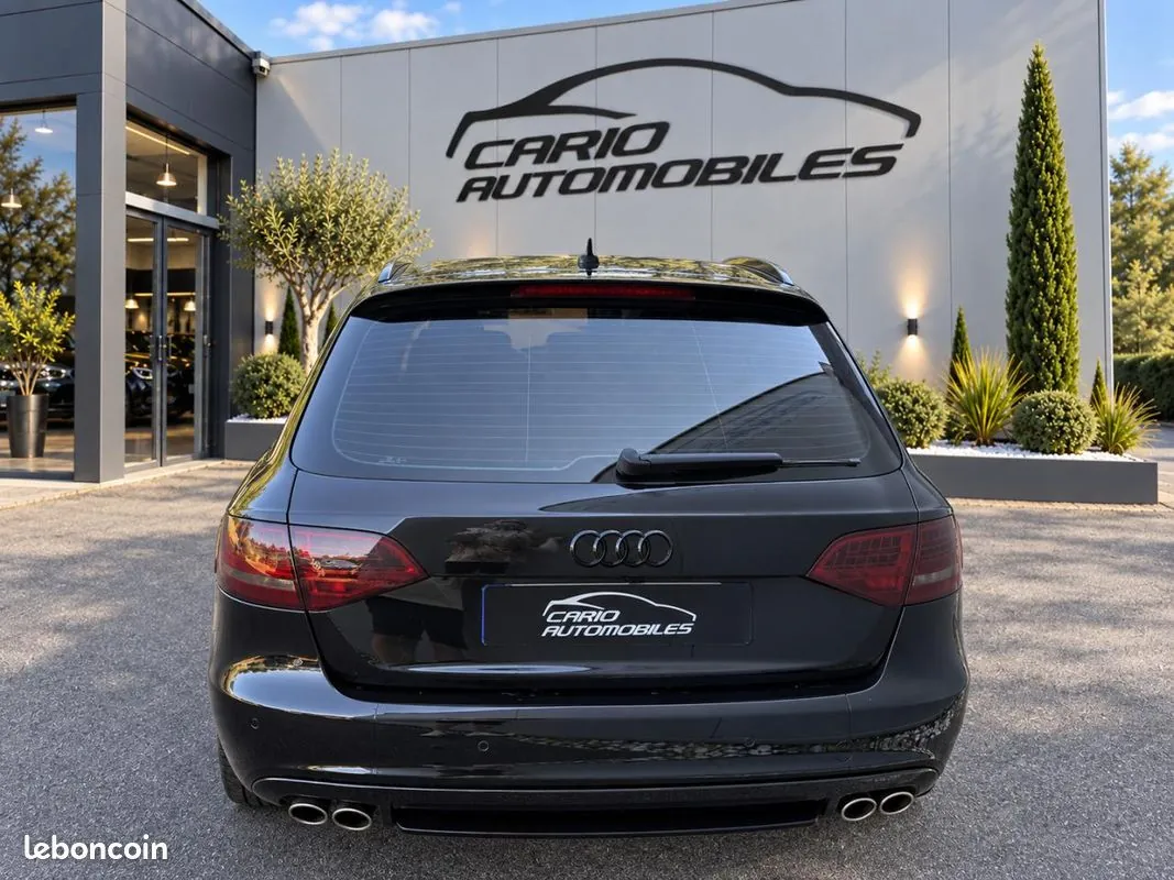 Audi S4 2010 photo 4