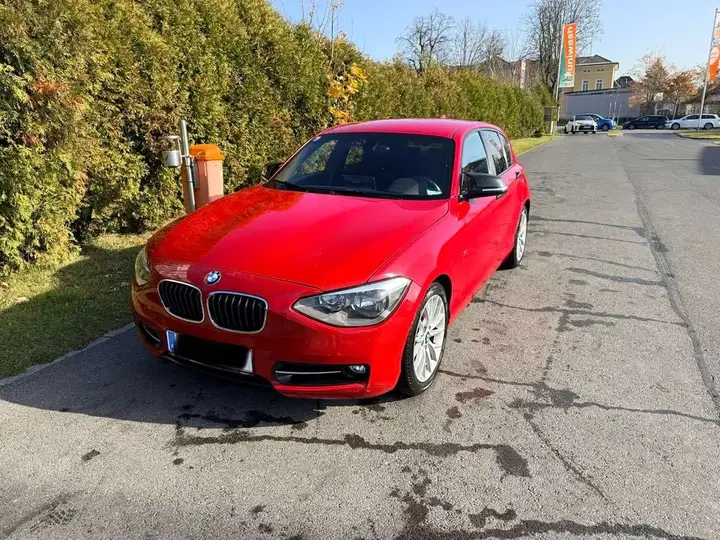BMW 1 Series 2012 photo 2