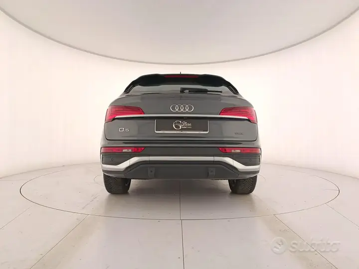 Audi Q5 2024 photo 4