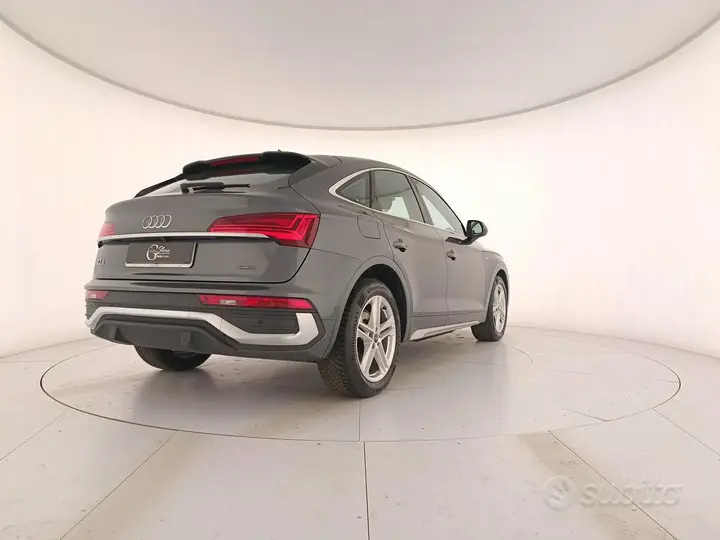 Audi Q5 2024 photo 3