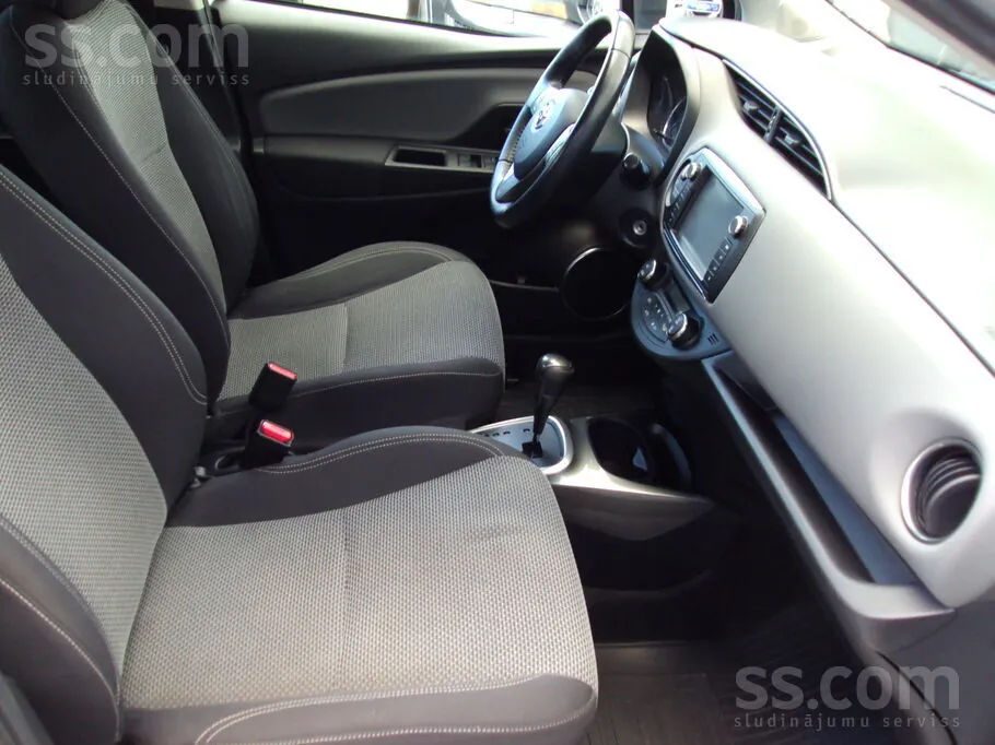 Toyota Yaris 2014 photo 5