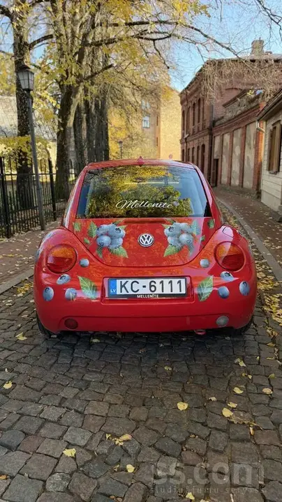 Volkswagen New Beetle 1999 photo 3