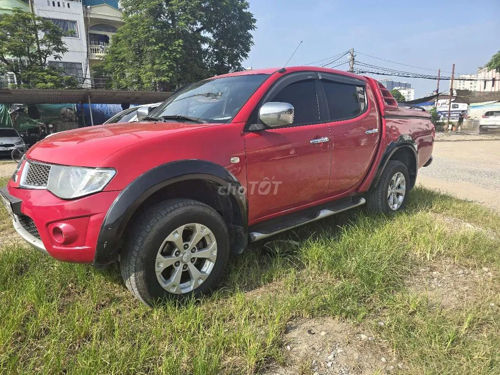 Mitsubishi Triton
