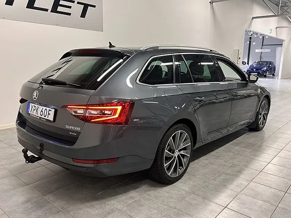 Skoda Superb 2019 photo 5