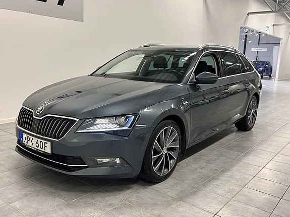 Skoda Superb 2019 photo 2