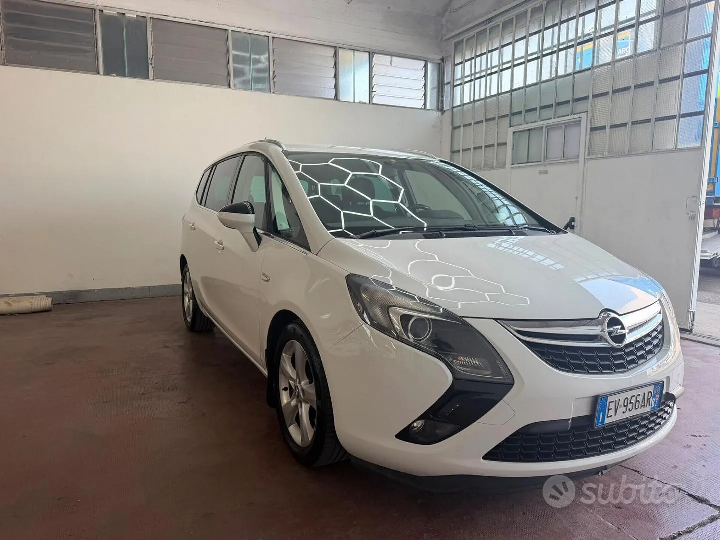 Opel Zafira Tourer 2014 photo 3