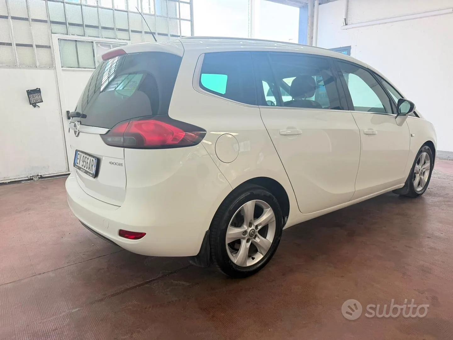 Opel Zafira Tourer 2014 photo 5