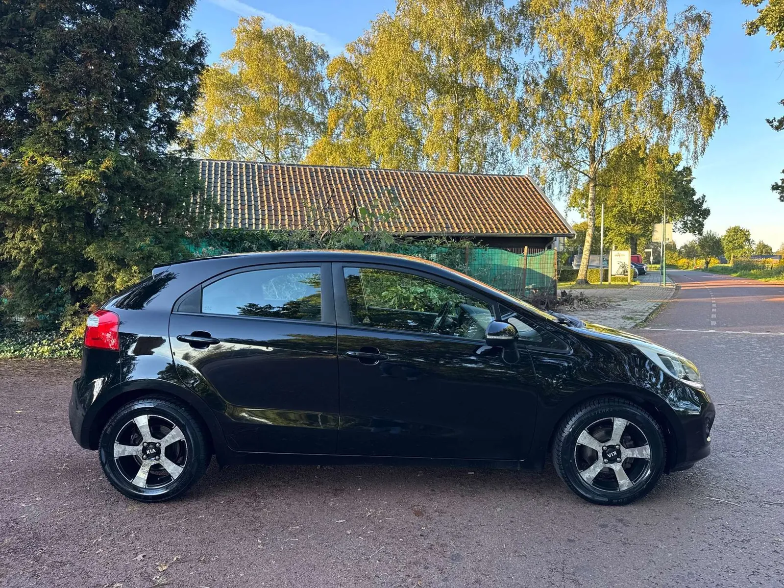 Kia Rio 2011 photo 4