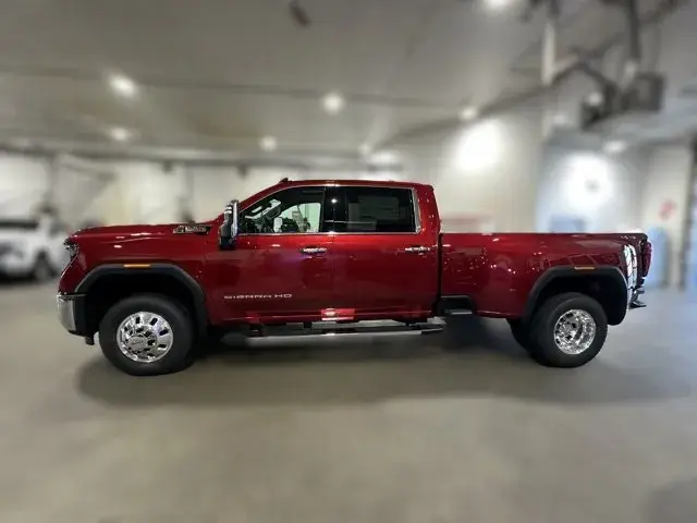 GMC Sierra 3500Hd 2026 photo 2