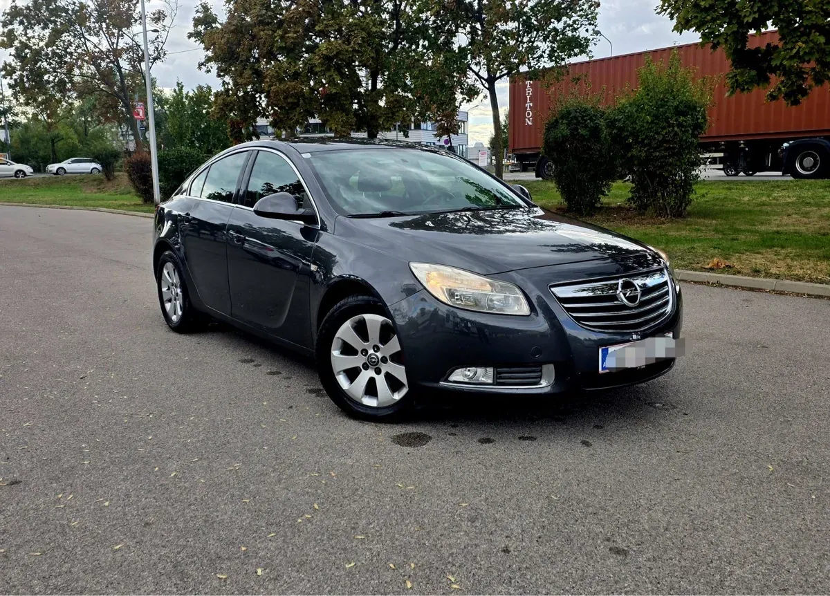 Opel Insignia 2009 photo 2