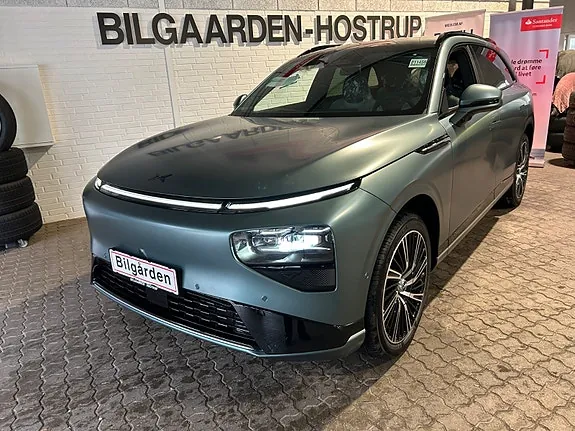 Xpeng G9