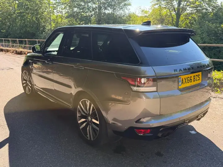 Land Rover Range Rover Sport 2017 photo 4