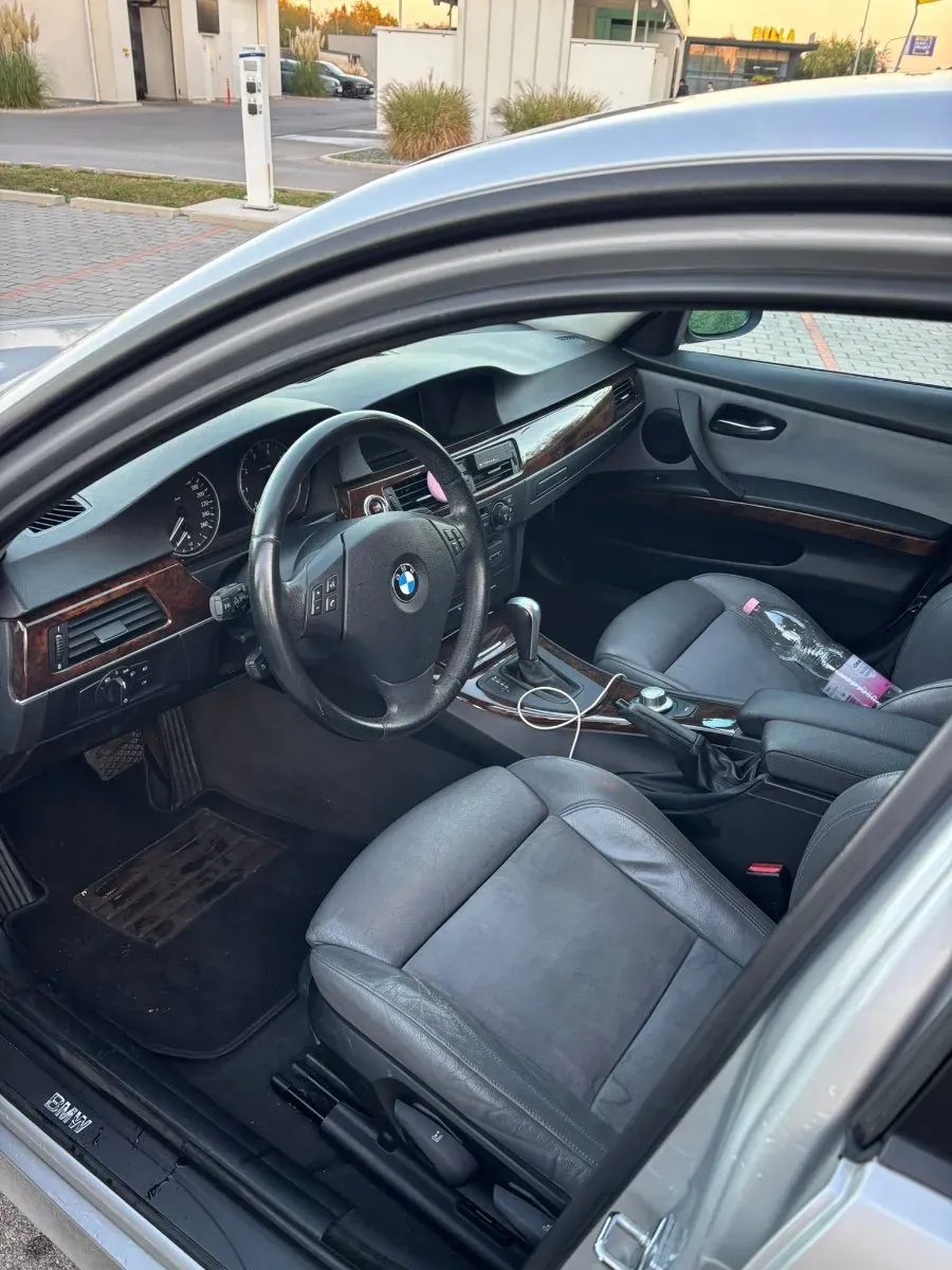 BMW 3Er-Reihe 320I 2005 photo 3