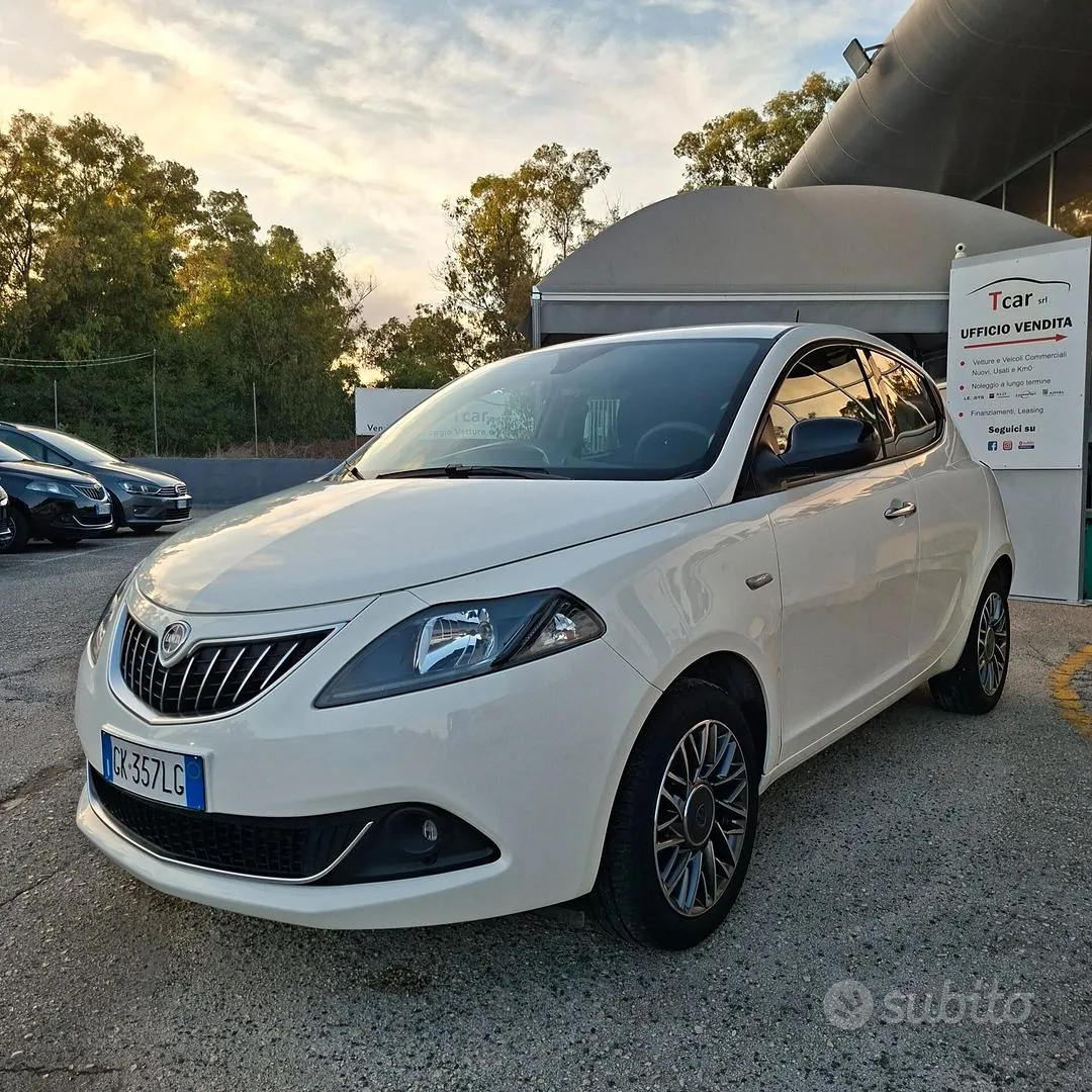 Lancia Ypsilon 2022 photo 3