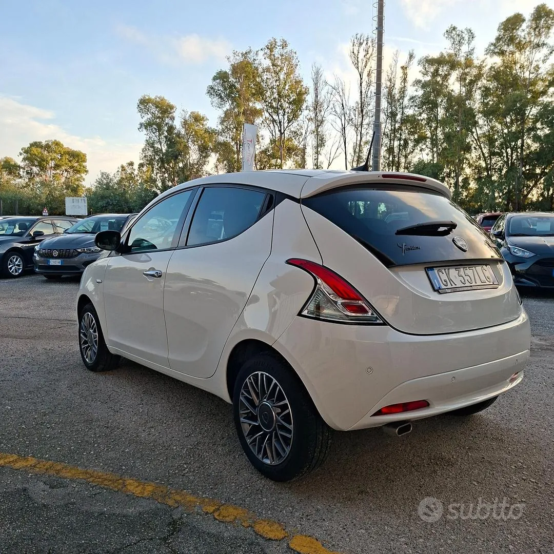 Lancia Ypsilon 2022 photo 5