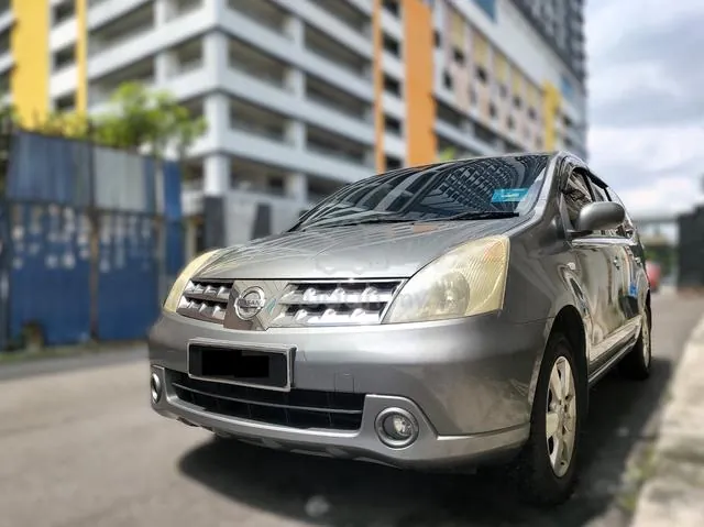 Nissan Grand Livina