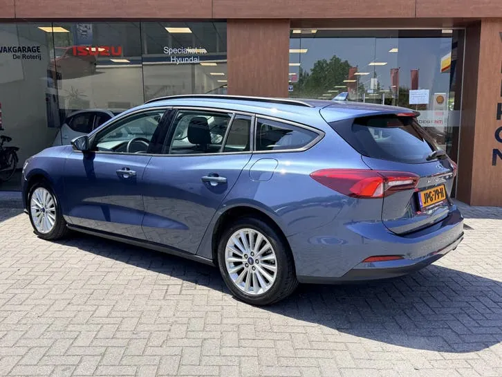 Ford Focus 2022 photo 3