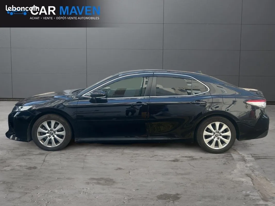 Toyota Camry 2020 photo 2