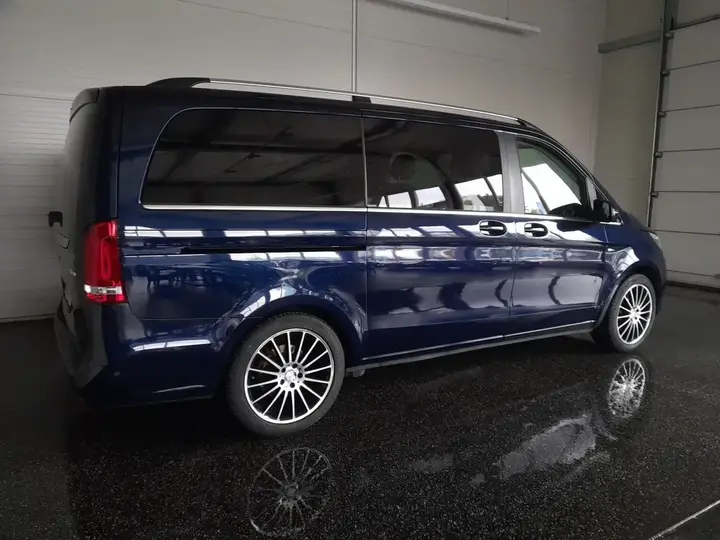 Mercedes-Benz V-Class 2017 photo 3