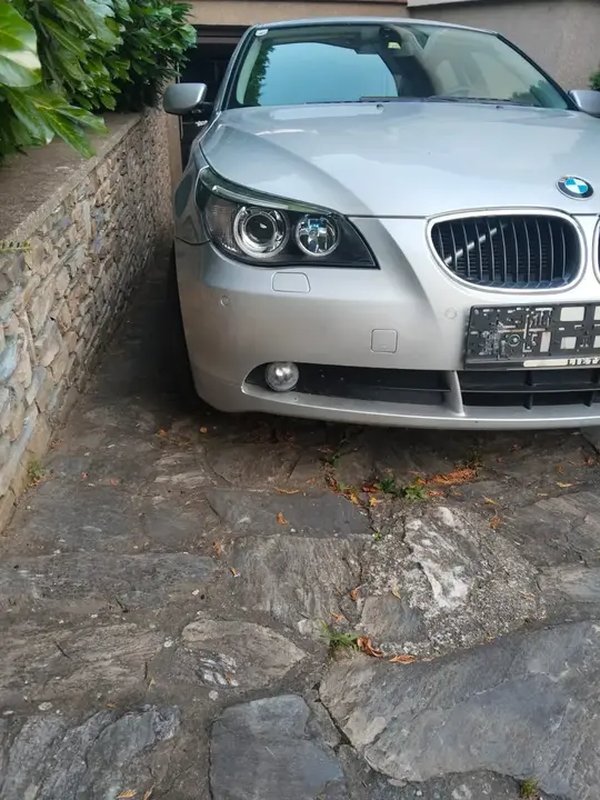 BMW 5 Series 2004 photo 3